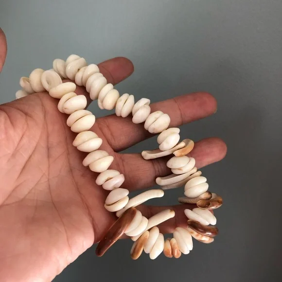 Ocean Warrior Puka Claw Necklace - Picture 5 of 14